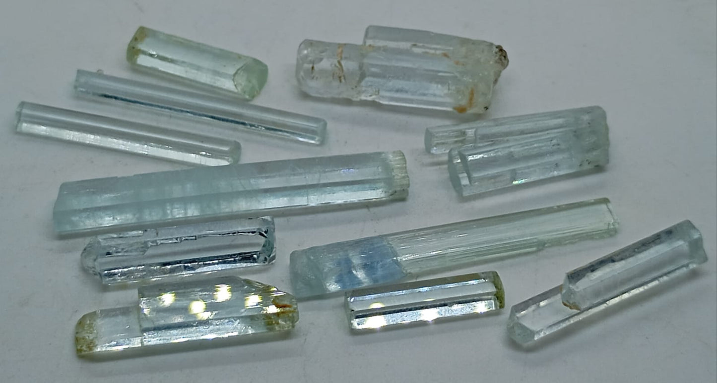 💙 Aquamarine – Natural Loose Crystals