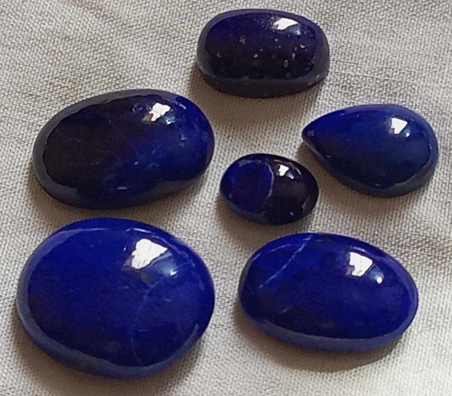 🔷 Lapis Lazuli – Top Grade Polished Cabochons (Royal Blue Gemstone)